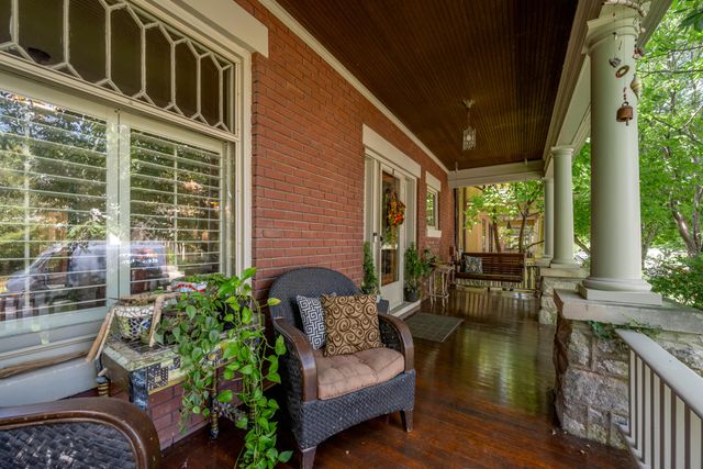 230 E Bell Court, Lexington, KY 40508