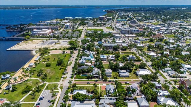 115 GILL STREET, Punta Gorda, FL 33950