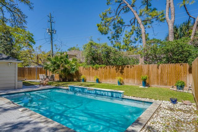 12458 Woodthorpe Lane, Houston, TX 77024