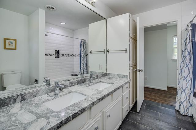 12458 Woodthorpe Lane, Houston, TX 77024