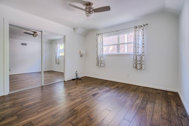 12458 Woodthorpe Lane, Houston, TX 77024