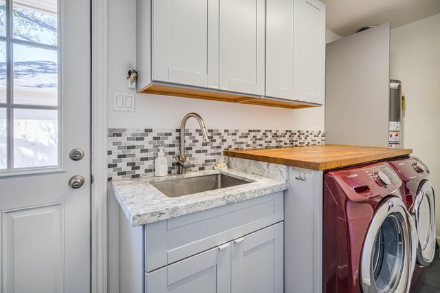 12458 Woodthorpe Lane, Houston, TX 77024