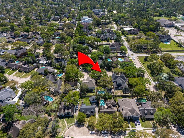 12458 Woodthorpe Lane, Houston, TX 77024