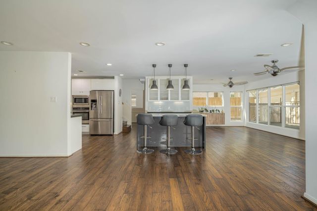 12458 Woodthorpe Lane, Houston, TX 77024