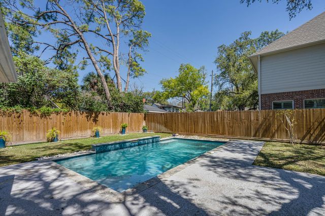 12458 Woodthorpe Lane, Houston, TX 77024