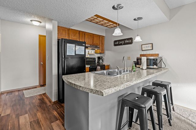 26 Sinatra Court 4, Branson West, MO 65737