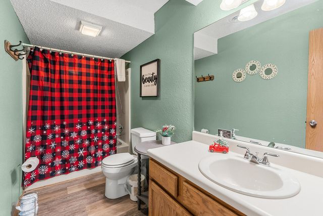 26 Sinatra Court 4, Branson West, MO 65737