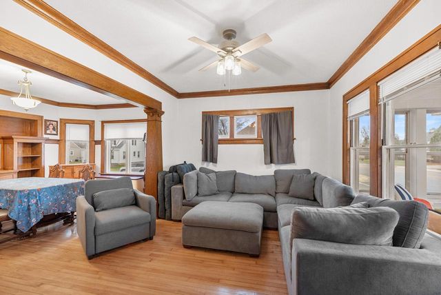 1136 Fond du lac AVENUE, Kewaskum, WI 53040