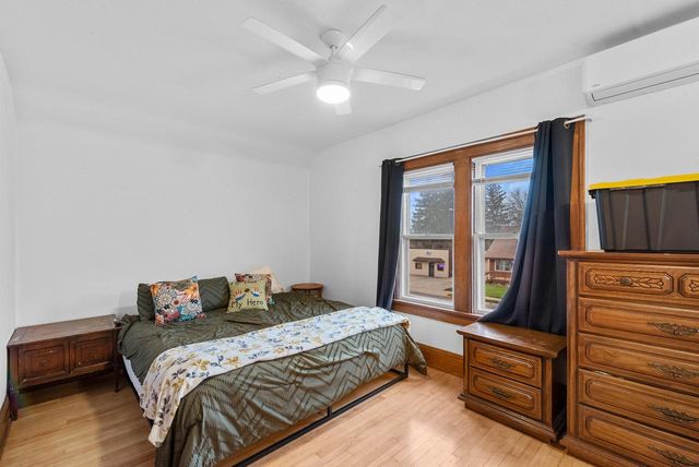 1136 Fond du lac AVENUE, Kewaskum, WI 53040