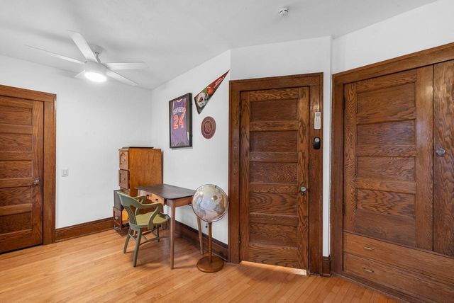 1136 Fond du lac AVENUE, Kewaskum, WI 53040