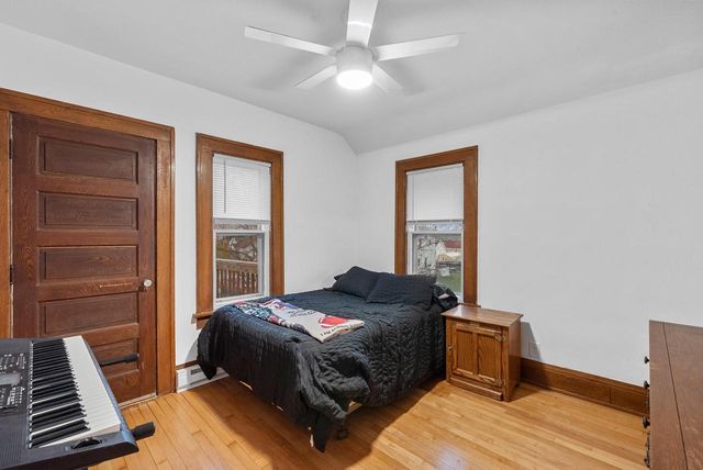 1136 Fond du lac AVENUE, Kewaskum, WI 53040