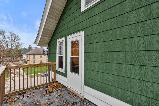 1136 Fond du lac AVENUE, Kewaskum, WI 53040