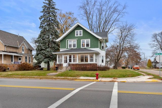 1136 Fond du lac AVENUE, Kewaskum, WI 53040