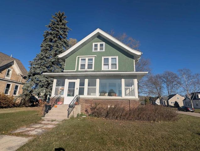 1136 Fond du lac AVENUE, Kewaskum, WI 53040