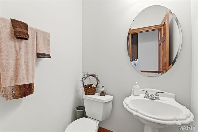 47 Savannah Hill Drive, St Peters, MO 63376