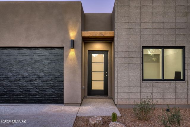 3942 E Elmwood Street, Tucson, AZ 85711