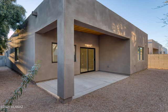 3942 E Elmwood Street, Tucson, AZ 85711