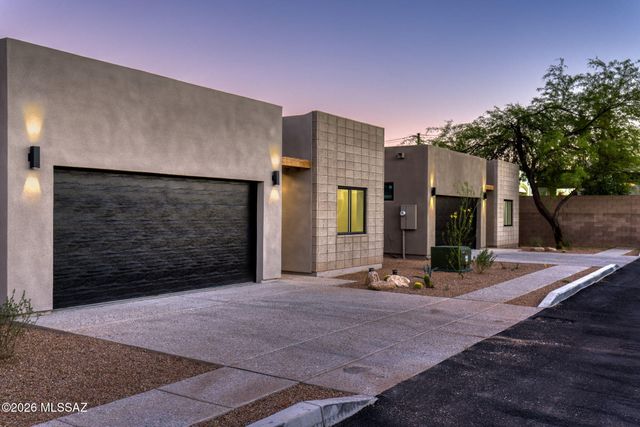 3942 E Elmwood Street, Tucson, AZ 85711