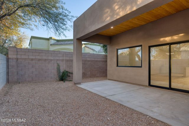 3942 E Elmwood Street, Tucson, AZ 85711