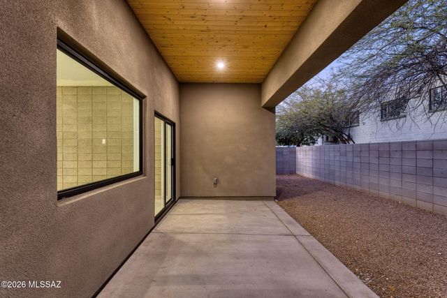 3942 E Elmwood Street, Tucson, AZ 85711
