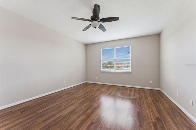 1620 LAKE PARKWAY DRIVE, St Cloud, FL 34771