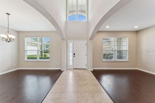 1620 LAKE PARKWAY DRIVE, St Cloud, FL 34771