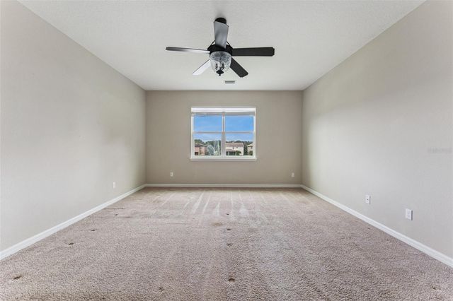 1620 LAKE PARKWAY DRIVE, St Cloud, FL 34771