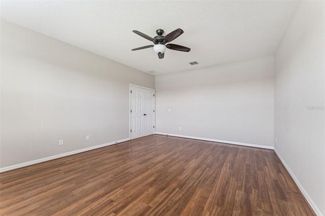 1620 LAKE PARKWAY DRIVE, St Cloud, FL 34771