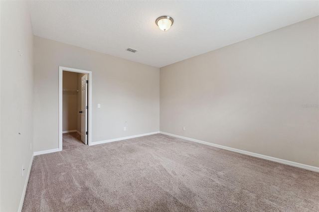 1620 LAKE PARKWAY DRIVE, St Cloud, FL 34771