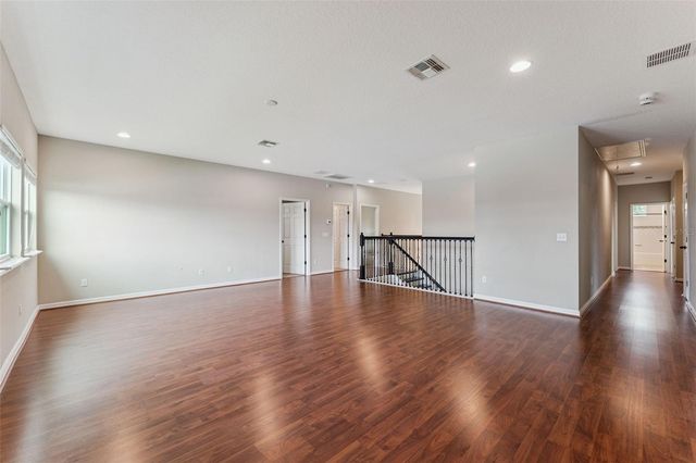 1620 LAKE PARKWAY DRIVE, St Cloud, FL 34771