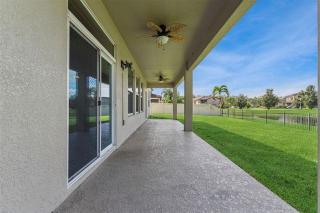 1620 LAKE PARKWAY DRIVE, St Cloud, FL 34771