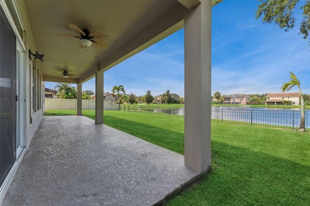 1620 LAKE PARKWAY DRIVE, St Cloud, FL 34771