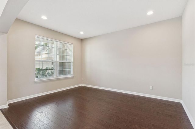 1620 LAKE PARKWAY DRIVE, St Cloud, FL 34771