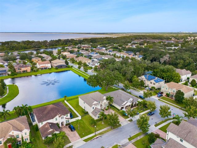 1620 LAKE PARKWAY DRIVE, St Cloud, FL 34771