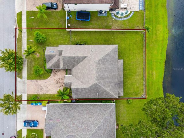 1620 LAKE PARKWAY DRIVE, St Cloud, FL 34771
