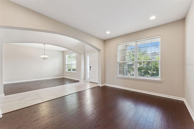 1620 LAKE PARKWAY DRIVE, St Cloud, FL 34771