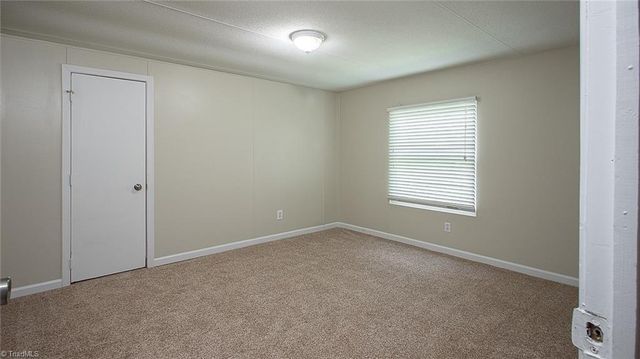 100 Tori Lane, Lexington, NC 27295