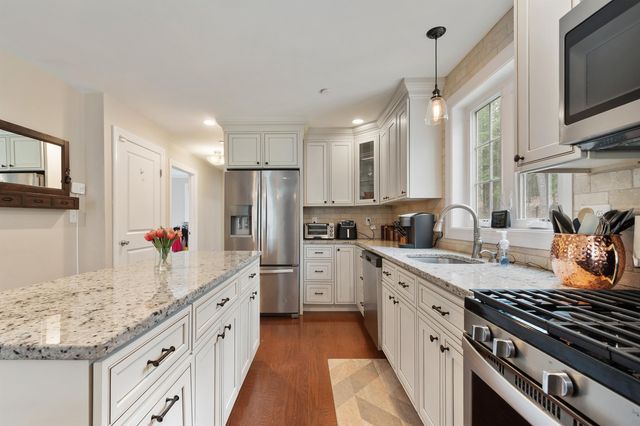 1 Brandy Rock Road, Derry, NH 03038
