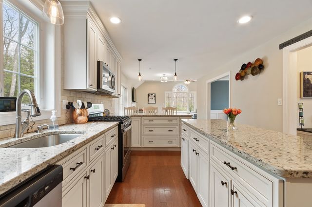 1 Brandy Rock Road, Derry, NH 03038