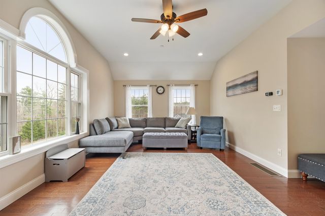 1 Brandy Rock Road, Derry, NH 03038
