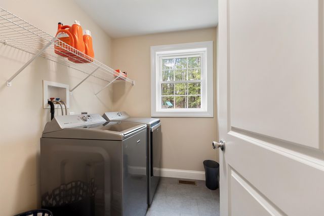 1 Brandy Rock Road, Derry, NH 03038