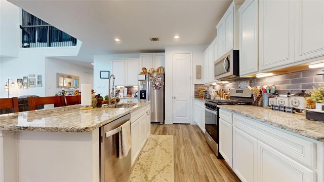 20167 Bushwick Falls Drive, Montgomery, TX 77316