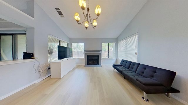 6003 Ivy Glen Drive, Arlington, TX 76017