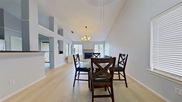 6003 Ivy Glen Drive, Arlington, TX 76017