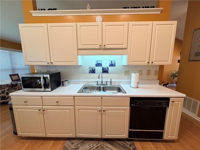 1585 Glen Rose Court, Lawrenceville, GA 30043