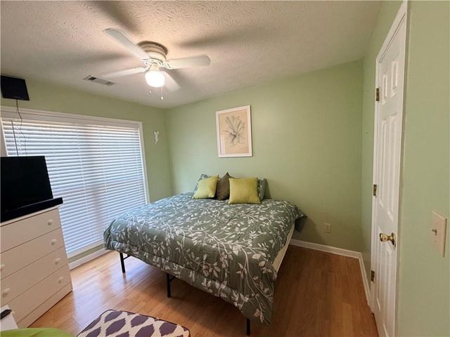 1585 Glen Rose Court, Lawrenceville, GA 30043