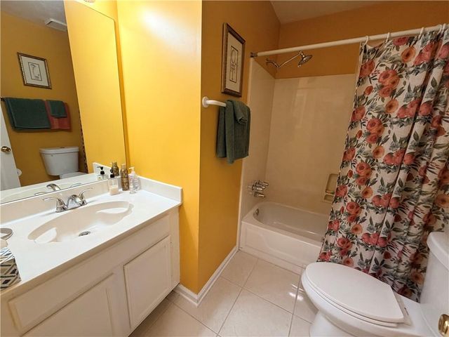 1585 Glen Rose Court, Lawrenceville, GA 30043