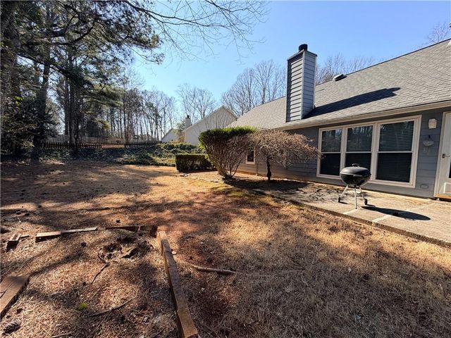 1585 Glen Rose Court, Lawrenceville, GA 30043