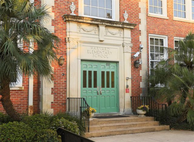 926 Rutland Street, Houston, TX 77008