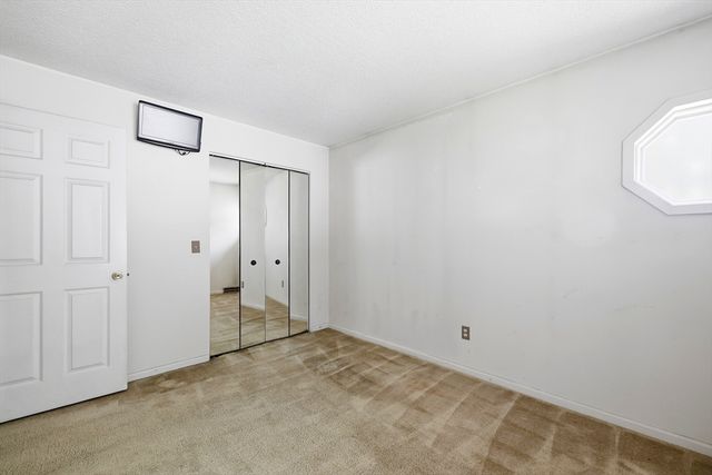 19-21 Wedgewood Cir, Springfield, MA 01129
